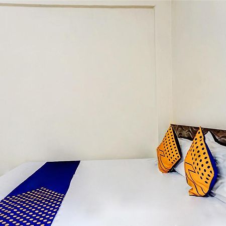 Spot On 81689 New Saiba Lodging Pune Exteriör bild