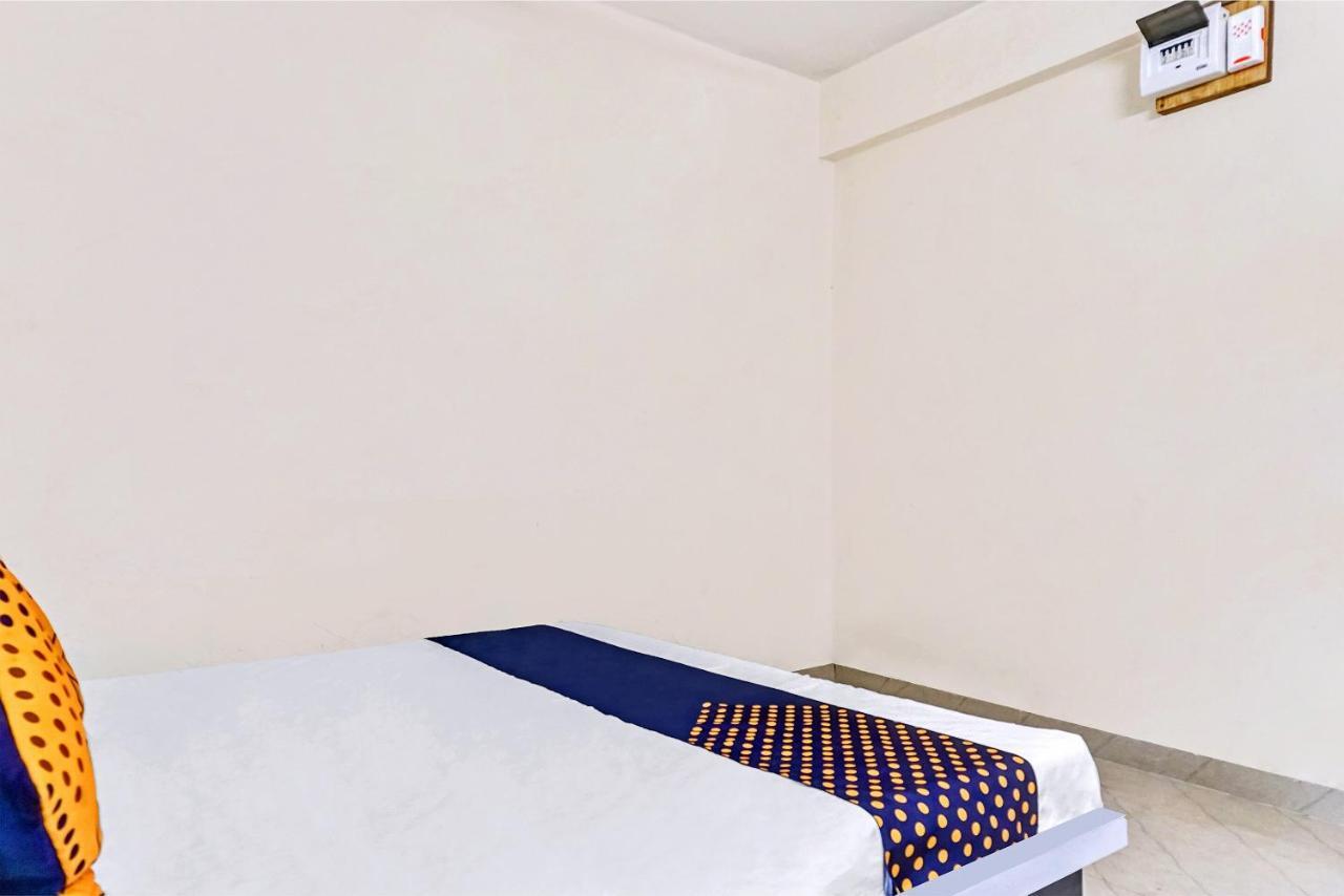 Spot On 81689 New Saiba Lodging Pune Exteriör bild