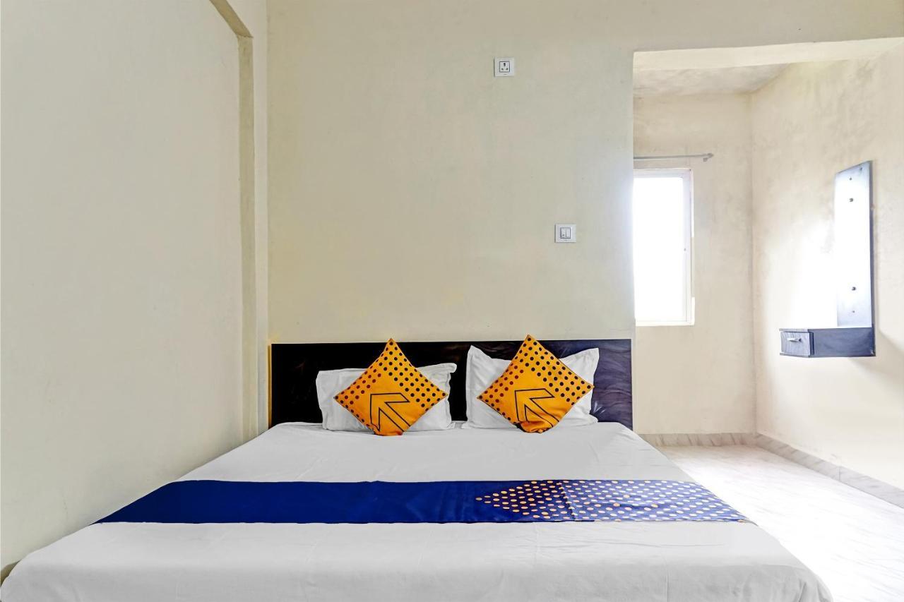 Spot On 81689 New Saiba Lodging Pune Exteriör bild
