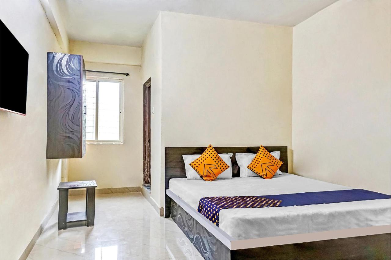 Spot On 81689 New Saiba Lodging Pune Exteriör bild